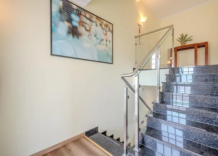 Monica - Pool Heated - By Algarkasa *