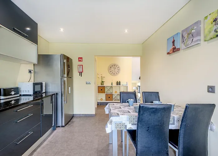 Monica - Pool Heated - By Algarkasa