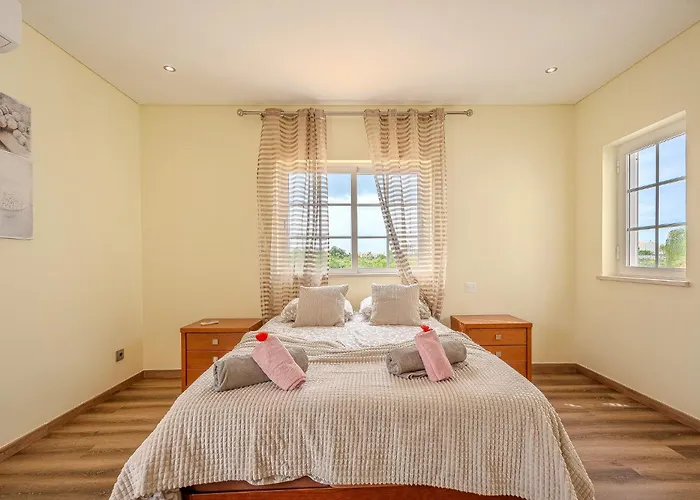 Monica - Pool Heated - By Algarkasa